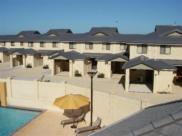 Port Denison Beach Resort ภายนอก รูปภาพ